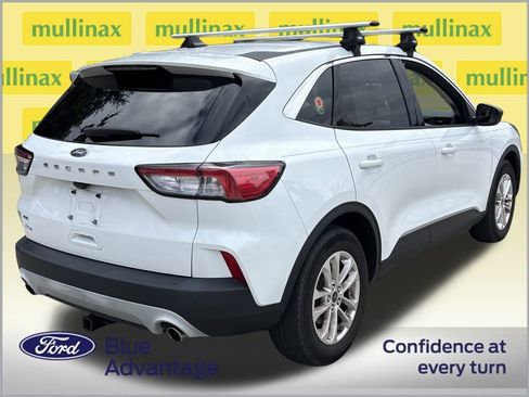 Used 2022 Ford Escape SE image 4