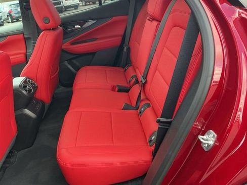 Used 2025 Chevrolet Blazer EV SS w/ Performance Package image 13