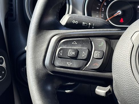 Used 2021 Jeep Wrangler Unlimited Sport image 24