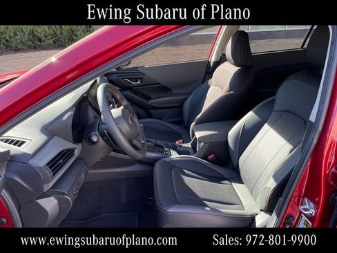 Certified 2025 Subaru Crosstrek 2.5i Limited w/ Crosstrek Mirror Package image 10