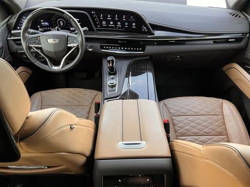 Certified 2023 Cadillac Escalade Premium Luxury w/ Performance Package image 11