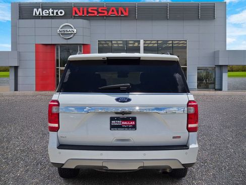 Used 2020 Ford Expedition XLT w/ Equipment Group 201A RWD image 5
