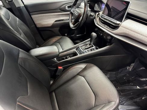 Used 2022 Jeep Compass Latitude image 4