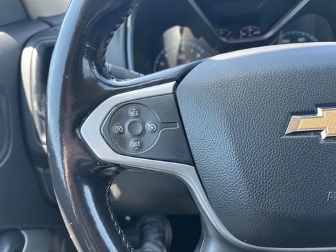 Used 2018 Chevrolet Colorado LT w/ LT Convenience Package RWD image 16