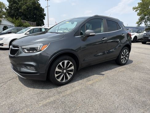Used 2017 Buick Encore Essence AWD/4WD image 3