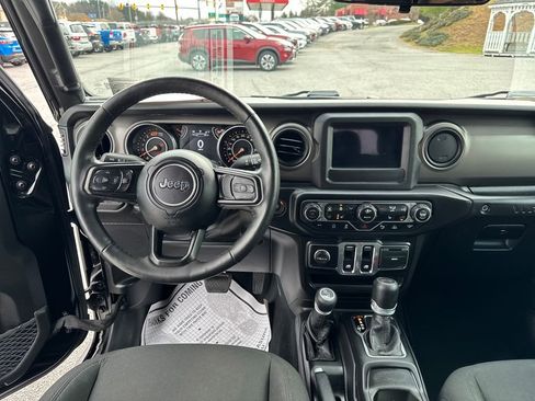 Used 2022 Jeep Wrangler Sport S image 14