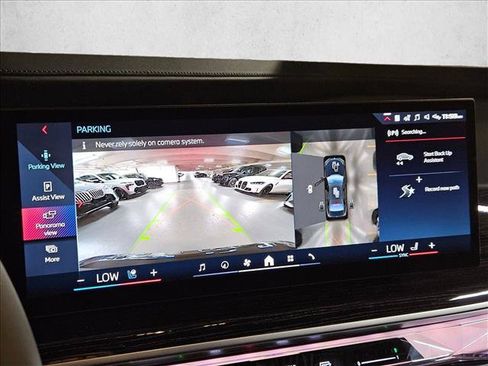 New 2026 BMW i7 M70 AWD/4WD image 13