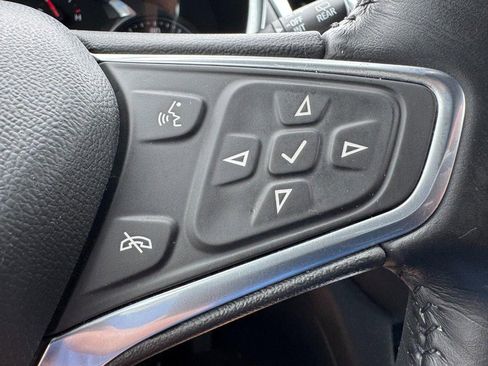 Used 2022 Chevrolet Equinox LT image 17