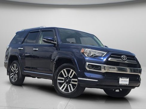 Used 2020 Toyota 4Runner Limited AWD/4WD image 2