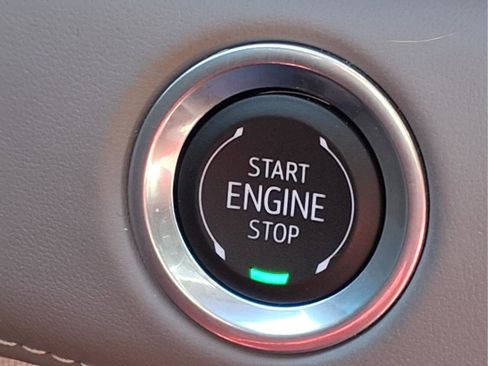 Used 2024 Cadillac Escalade Premium Luxury Platinum w/ Heavy-Duty Trailer Package image 15