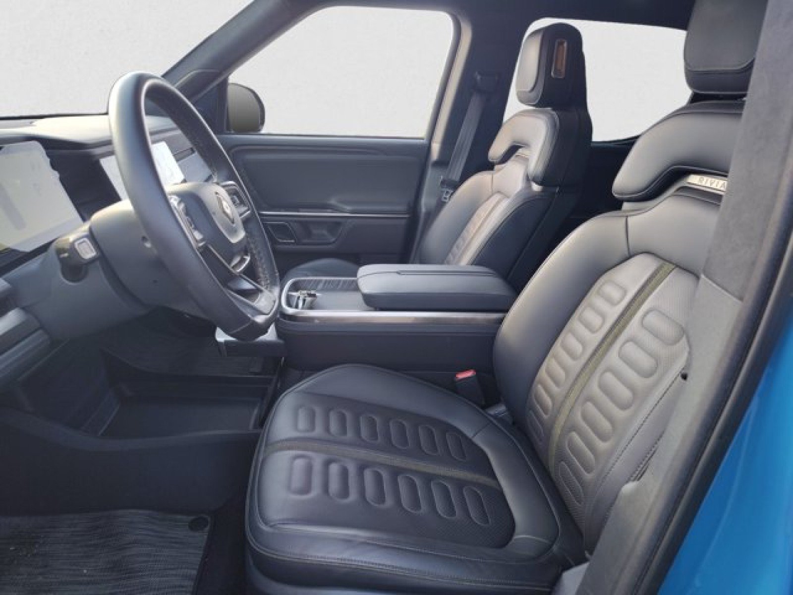 Used 2023 Rivian R1T Adventure Dual AWD/4WD image 10