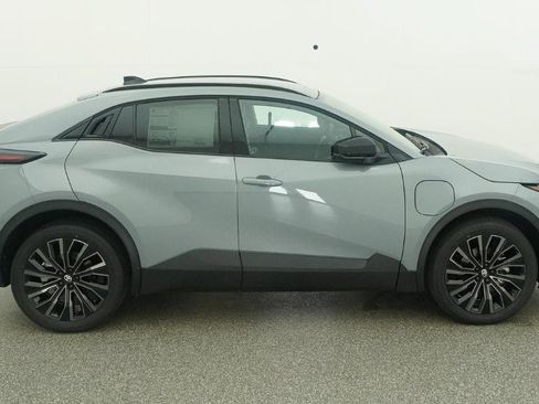 New 2026 Toyota C-HR AWD/4WD image 31