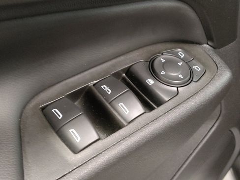 Used 2021 Chevrolet Equinox LT image 27