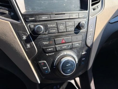 Used 2017 Hyundai Santa Fe Sport w/ 2.4L Tech Package 04 AWD/4WD image 21