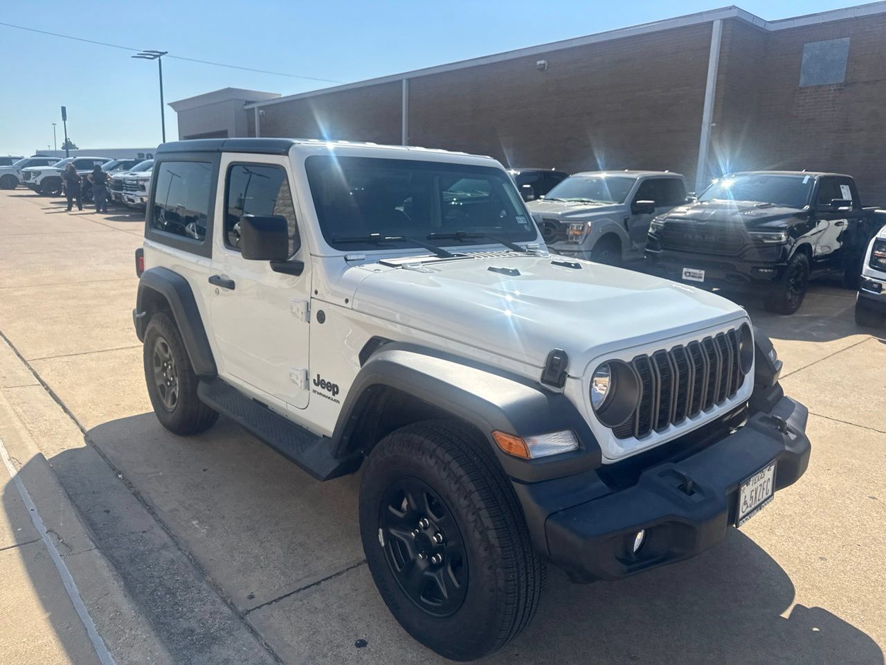 Used 2026 Jeep Wrangler Sport AWD/4WD image 2