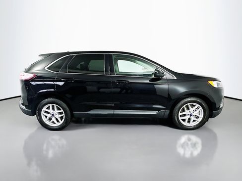 Used 2022 Ford Edge SEL image 8