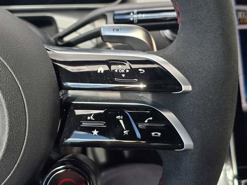 Used 2025 Mercedes-Benz CLE 53 AMG 4MATIC Cabriolet image 31