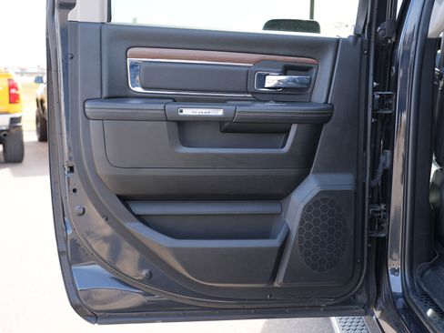 Used 2018 RAM 2500 Laramie image 19