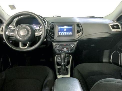 Used 2019 Jeep Compass Sport FWD image 13