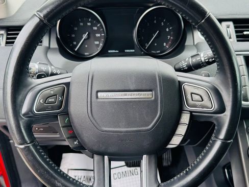Used 2019 Land Rover Range Rover Evoque SE Premium AWD/4WD image 11