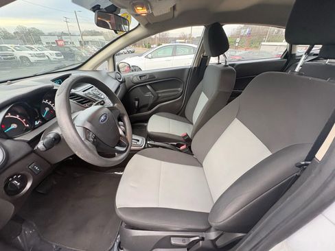 Used 2016 Ford Fiesta S image 17