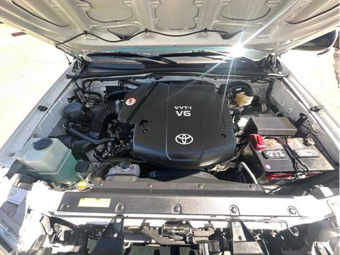 Used 2013 Toyota Tacoma PreRunner w/ TRD Off-Road Pkg RWD image 26
