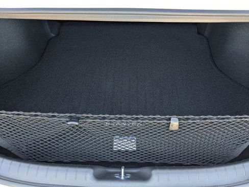 New 2025 Hyundai Elantra SEL FWD image 15
