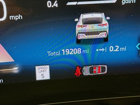 Used 2025 BMW X2 xDrive28i image 19