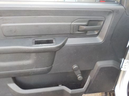 Used 2016 RAM 2500 Tradesman w/ Popular Equipment Group RWD image 16