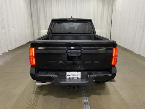 New 2025 Toyota Tacoma TRD Off-Road image 5