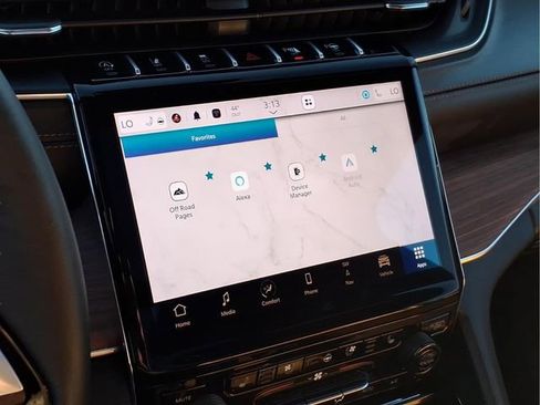 Used 2025 Jeep Grand Cherokee L Summit w/ Advanced Protech Group IV image 27