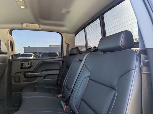 Used 2018 GMC Sierra 1500 SLT image 16