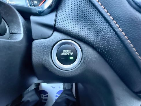 Used 2023 Chevrolet Equinox Premier image 16