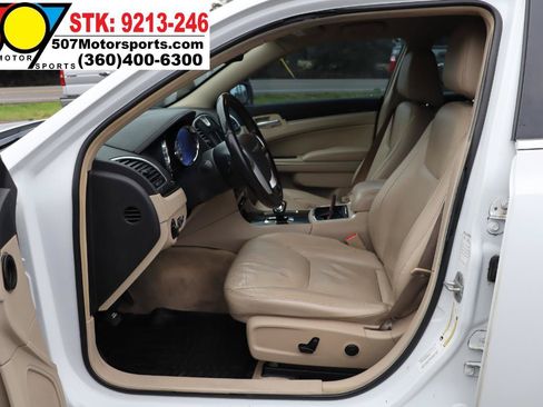 Used 2012 Chrysler 300 Limited RWD image 13