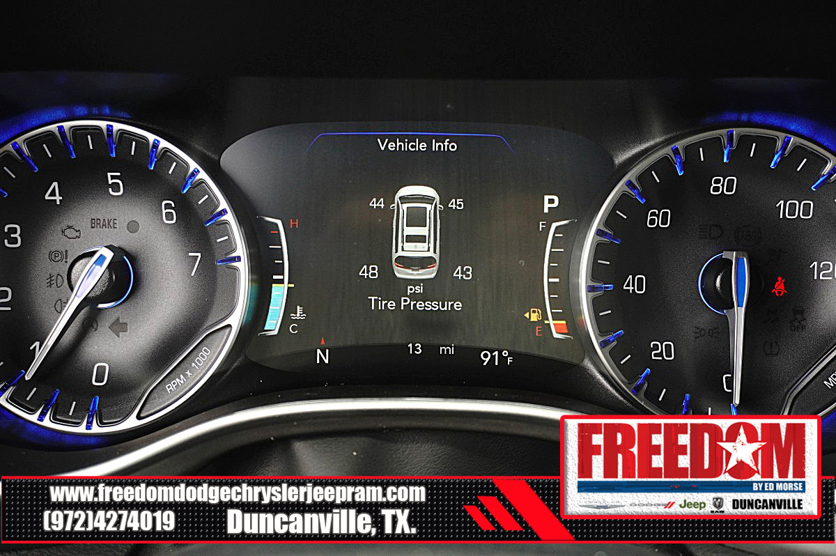 New 2027 Chrysler Pacifica Select FWD image 32