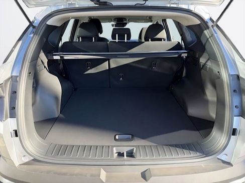 New 2026 Hyundai Tucson Blue SE image 10