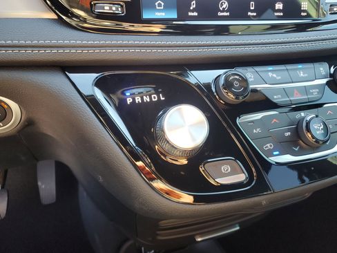 New 2026 Chrysler Pacifica Select w/ S Appearance Package image 17