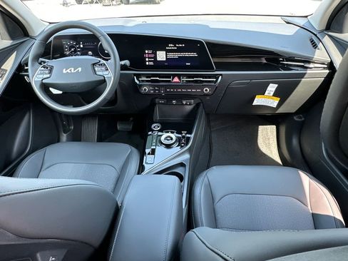 New 2026 Kia Niro Wind image 17