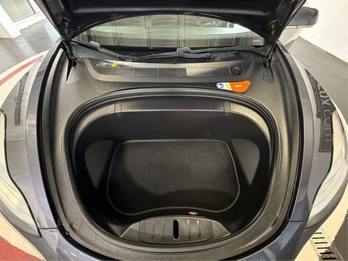 Used 2018 Tesla Model 3 Long Range RWD image 11