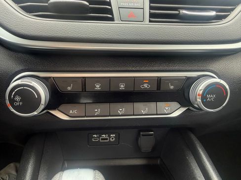 Used 2022 Nissan Altima 2.5 S AWD/4WD image 18