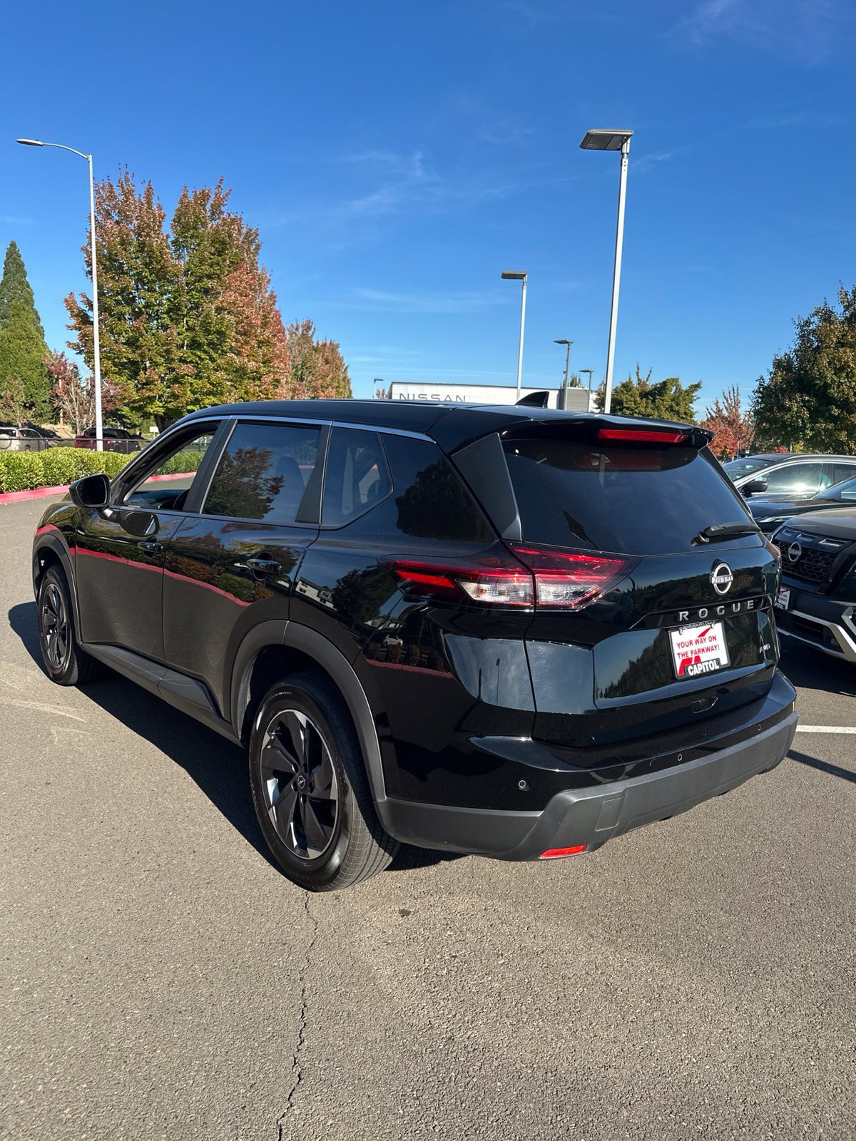 Certified 2025 Nissan Rogue SV AWD/4WD image 7