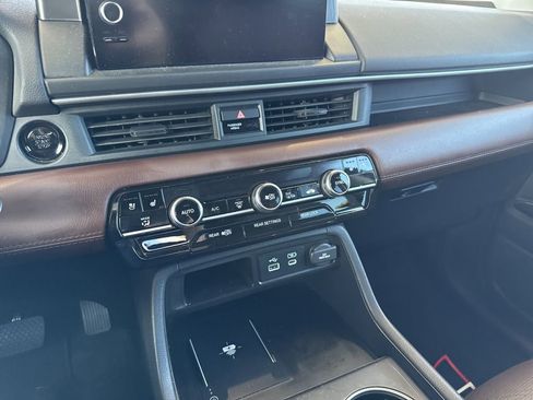 Used 2023 Honda Pilot Elite image 25