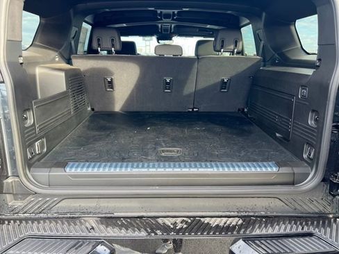 New 2025 GMC Hummer EV 2X w/ LPO, Dark Essentials Package image 5