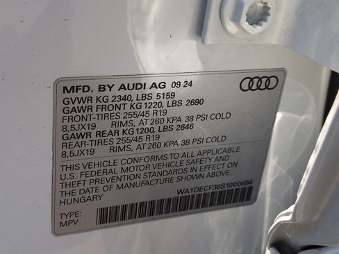 Used 2025 Audi Q3 2.0T Premium AWD/4WD image 34