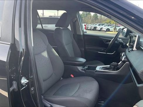 Used 2024 Toyota RAV4 XLE image 7