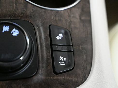 Used 2023 GMC Acadia Denali AWD/4WD image 31