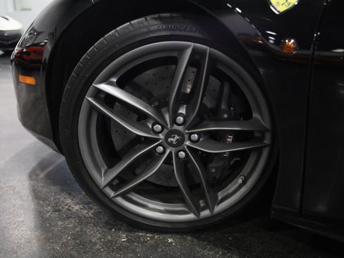 Used 2016 Ferrari 488 GTB RWD image 12