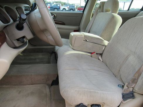 Used 2005 Buick Le Sabre Custom image 15