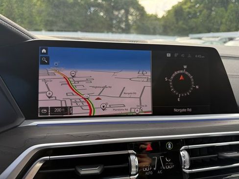 Used 2022 BMW X7 xDrive40i w/ Premium Package AWD/4WD image 22