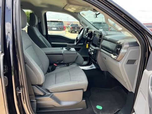 Used 2025 Ford F150 XLT w/ Equipment Group 301A Standard RWD image 32